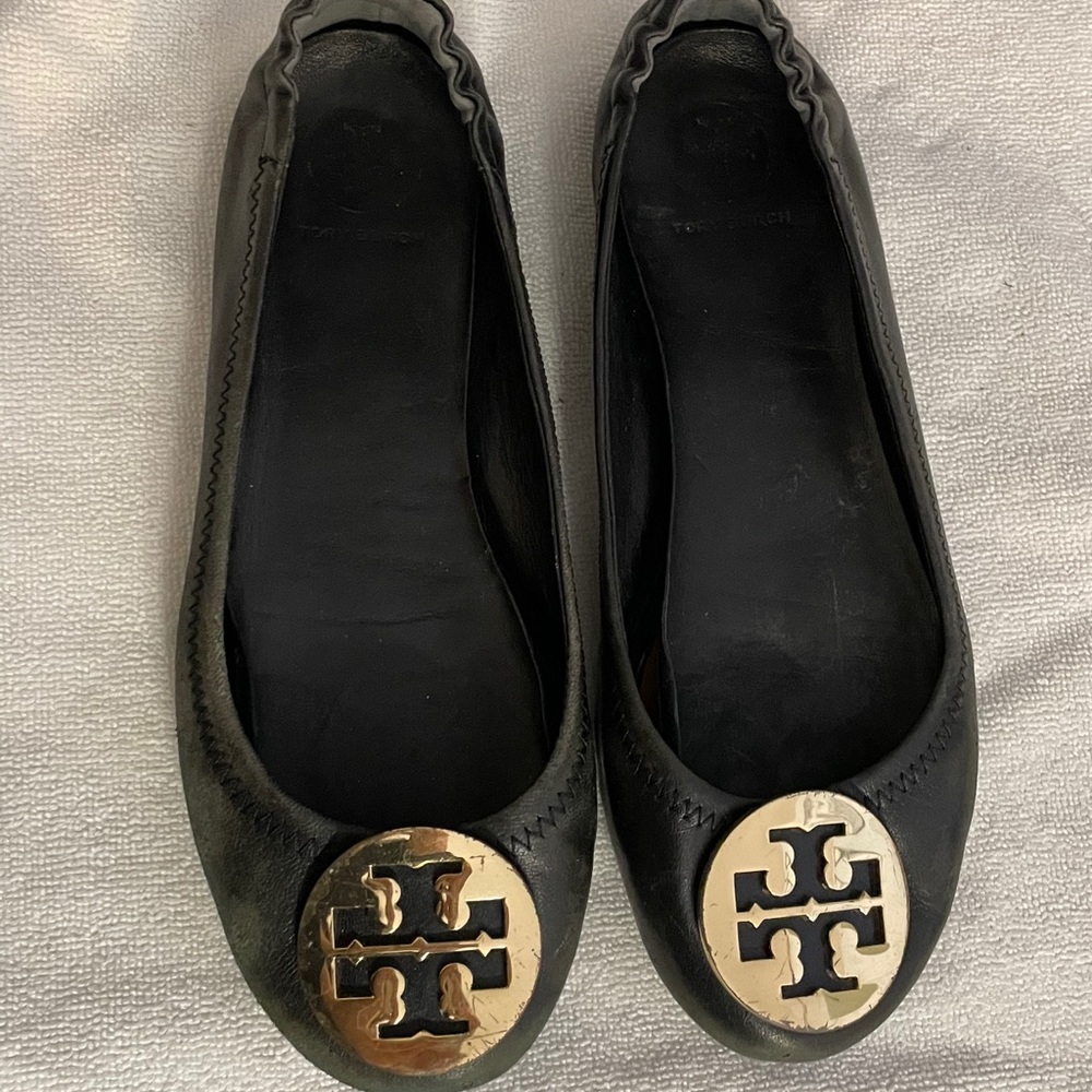Tory Burch Minnie Ballet Flat-Size 6 (Black & Gold